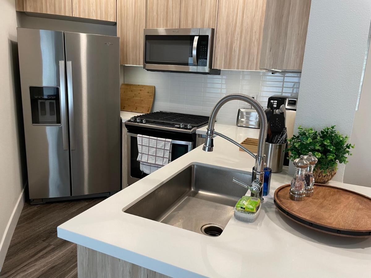 Lovely 2/2 Apartment In Heart Of Santa Monica With Free Parking لوس أنجلوس المظهر الخارجي الصورة